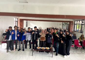 Seminar Keagamaan BEM IAI-Nasional Laa Roiba: Tingkatkan Diri untuk Masyarakat