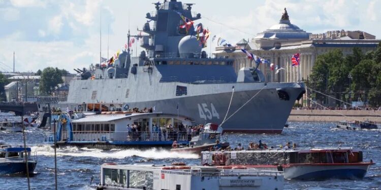 Kapal Perang Rusia Latihan Bersama China dan Afrika Selatan pada Februari