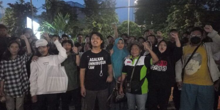 Konsolidasi Mahasiswa dan Puluhan Elemen Tolak Perppu Ciptaker di Usakti