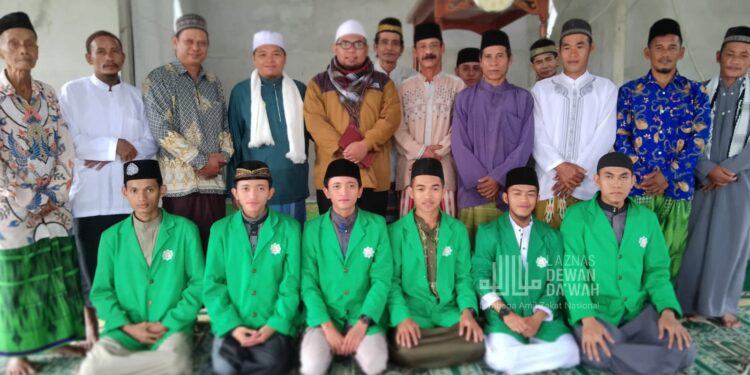 LAZNAS Dewan Dakwah Bimbing Mahasiswa ADI di Sambas