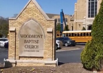 Seorang Pria Menyerang Sekolah di Daerah Nashville, Menewaskan Enam Orang