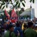 Ratusan Mahasiswa Aksi di Depan DPR, Tolak Perppu Ciptaker Jadi UU