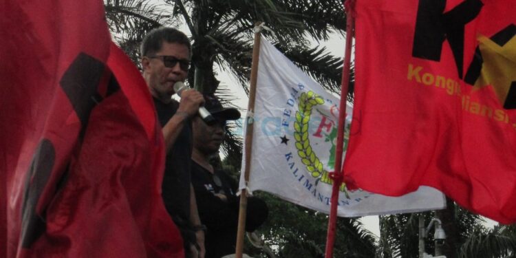 Rocky Gerung Sebut Perppu Cipta Kerja Regulasi Paling Busuk di Asia Pasifik