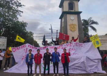 Aksi Unjuk Rasa Lima Organisasi Mahasiswa Memperingati HUT ke-149 Pandeglang