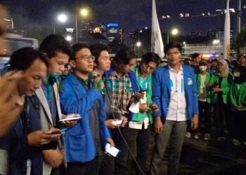 Aksi BEM Sejabodetabek Tolak UU Ciptaker di DPR, ILMISPI Ingatkan Kondisi Indonesia