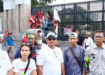 Aksi Unjuk Rasa Tuntut Disahkannya RUU Perampasan Aset Tindak Pidana di DPR