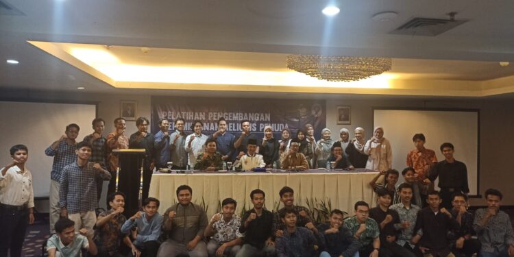 IKA PTIQ Bersama Kemenpora Melaksanakan Pelatihan Pengembangan Kepemimpinan Pemuda