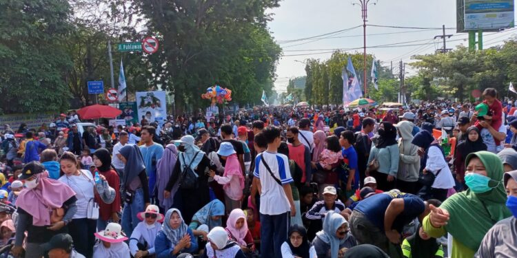 Mlaku Bareng AMIN di Sidoarjo Gaungkan Perubahan