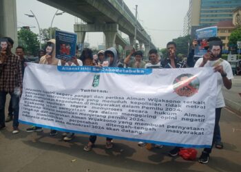 Aliansi Kader HMI Desak Polri Tindak Aiman Witjaksono