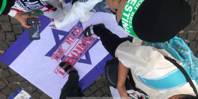 Enam Pernyataan Sikap Aliansi Rakyat Indonesia Bela Palestina di Monas Dibacakan Tokoh Lintas Agama