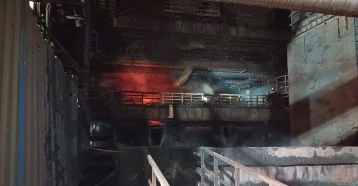 Kebakaran Tungku Furnance 1 PT SMI di Dalam Kawasan PT IMIP akibat Overload Produksi