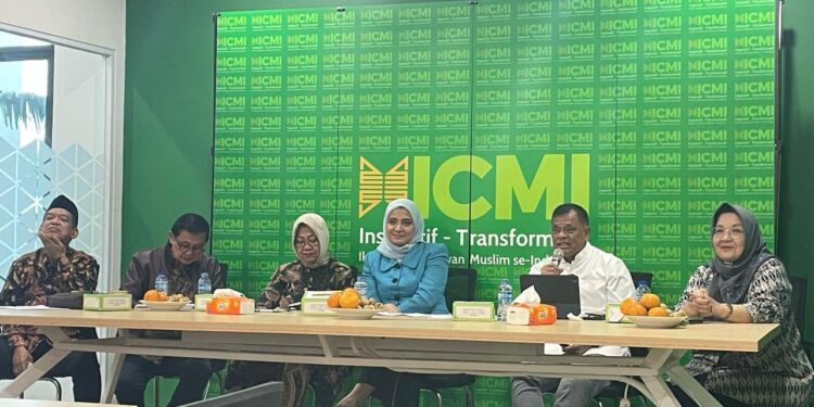 Gatot Nurmantyo di Seminar Nasional Pemuda ICMI