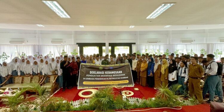 Seminar dan Deklarasi Penguatan Moderasi Beragama yang Digelar JPMB Menggaet Pemkot dan Forkopimda Sawahlunto