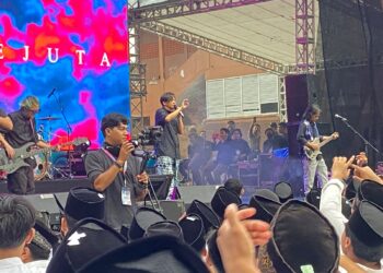 Kemenag Gelar PeaceSantren di PP Sunan Pandanaran, Band GIGI Pukau Ribuan Santri