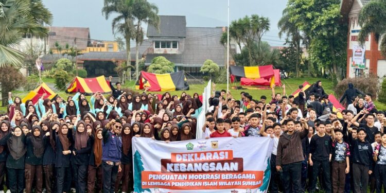 JPMB Sumatra Barat Sukses Berkolaborasi dengan FL Menggelar Kegiatan Kemah
