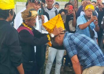 Dialog Rocky Gerung dengan Majelis Pemuda Adat Poboya, Singgung Beberapa Hal