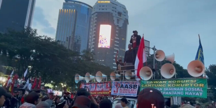 Kehadiran Victor Yeimo di May Day 2024, Teriak ‘Papua’ Disambut ‘Merdeka’ oleh Massa