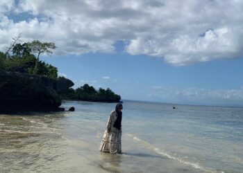 Jarang Diekspos, Pantai di Kabupaten Muna Menyuguhkan Ketenangan yang Natural
