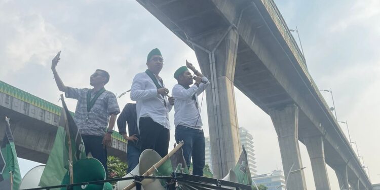 Aksi HMI di Mabes Polri: Kritik Revisi UU Kepolisian