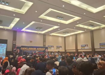 Ribuan Orang Relawan Deklarasi Dukungan untuk Ahmad Ali Cagub Sulteng