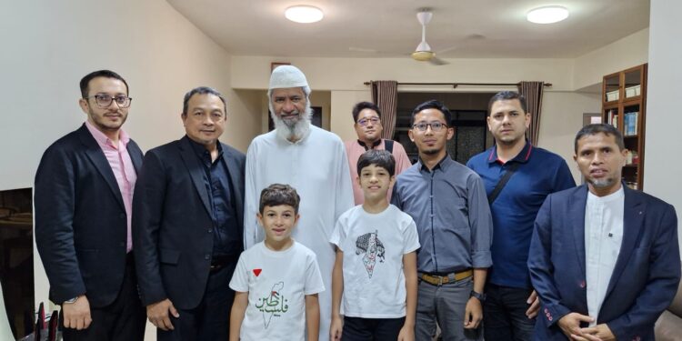 UBN Bertemu Zakir Naik di Malaysia, Bahas Ini
