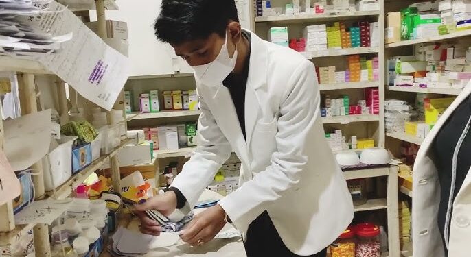 Keberadaan Insan Farmasi Mengedukasi Masyarakat tentang Kesehatan