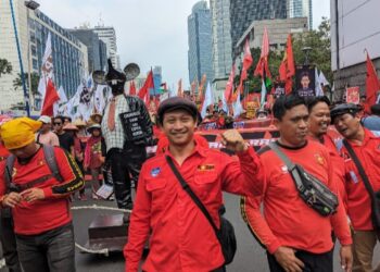 Kebijakan Presiden Prabowo tentang Kenaikan Upah Hanya Sekadar “Main Aman”