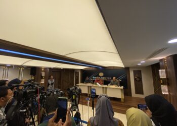 Kata MA soal Aktifnya Kembali Nawawi Pomolango dan Albertina Ho Sebagai Hakim