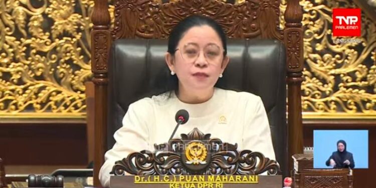 DPR RI Mengesahkan RUU TNI Jadi UU