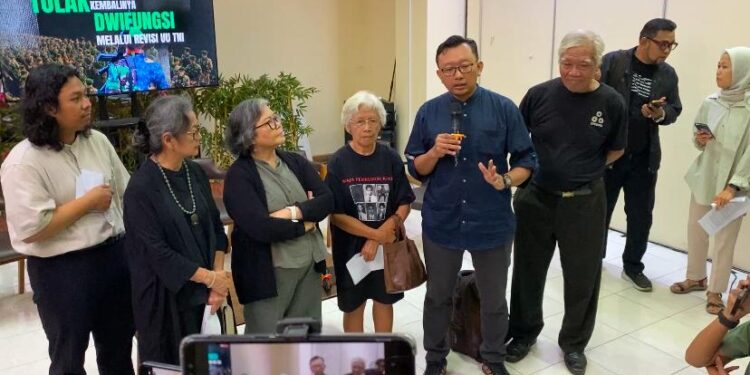 Tanggapan Ketua YLBHI soal Dasco Bilang Sidang RUU TNI Terbuka