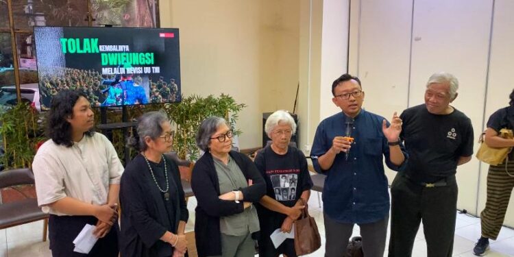 Anggota Dewan Sidang di Hotel Itu Aneh, Kata Ketua YLBHI