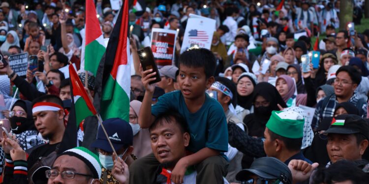 Aksi ARIBP di Depan Kedubes AS Serukan Keadilan untuk Palestina