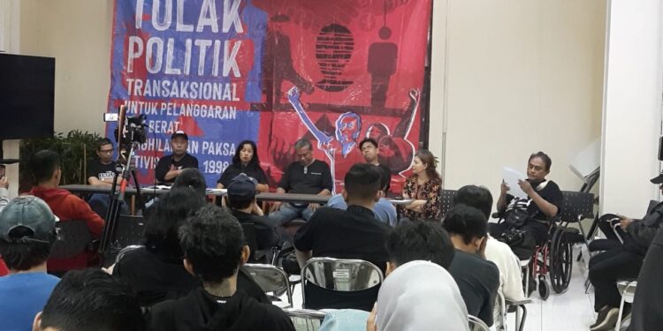 Usut Tuntas Kasus Penculikan Aktivis dan Pemerkosaan Massal Mei 1998