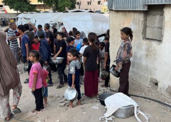 Israel Melaparkan Gaza