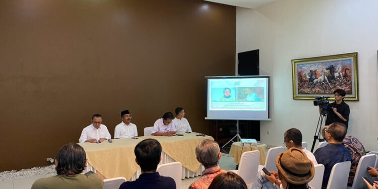 Hilangnya Kepemimpinan Moral: Akar Krisis Bangsa Jelang Setahun Prabowo