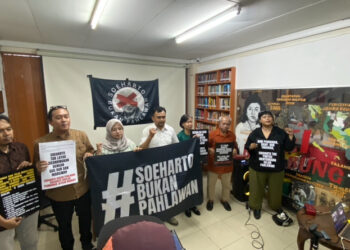 Gelar Pahlawan untuk Soeharto Upaya Sistematis Legitimasi Impunitas dan Pengkhianatan terhadap Korban