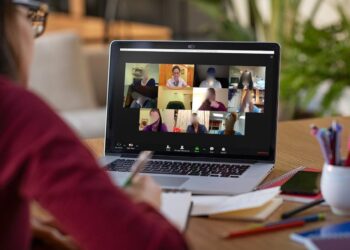 Pembelajaran Online Melalui YukBelajar.com: Solusi Edukasi Digital di Era Modern