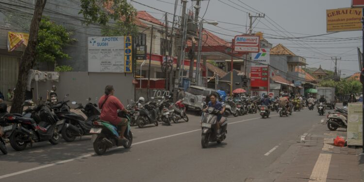 Krisis BBM Bali, Koalisi Tolak Pembangkit Gas Baru Koster