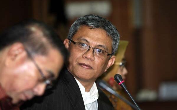 Drama Sidang MK dan Shadow Politics Jokowi: Ancam Demokrasi